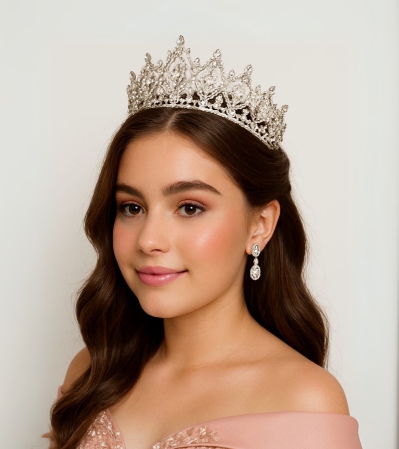 Imágenes de trabajos realizados por maquilladora profesional en Bogotá. Maquillaje para novias, eventos, sociales, editoriales y más, con técnicas personalizadas y productos de alta calidad.