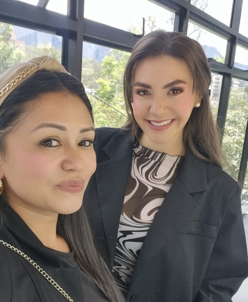 Imágenes de trabajos realizados por maquilladora profesional en Bogotá. Maquillaje para novias, eventos, sociales, editoriales y más, con técnicas personalizadas y productos de alta calidad.